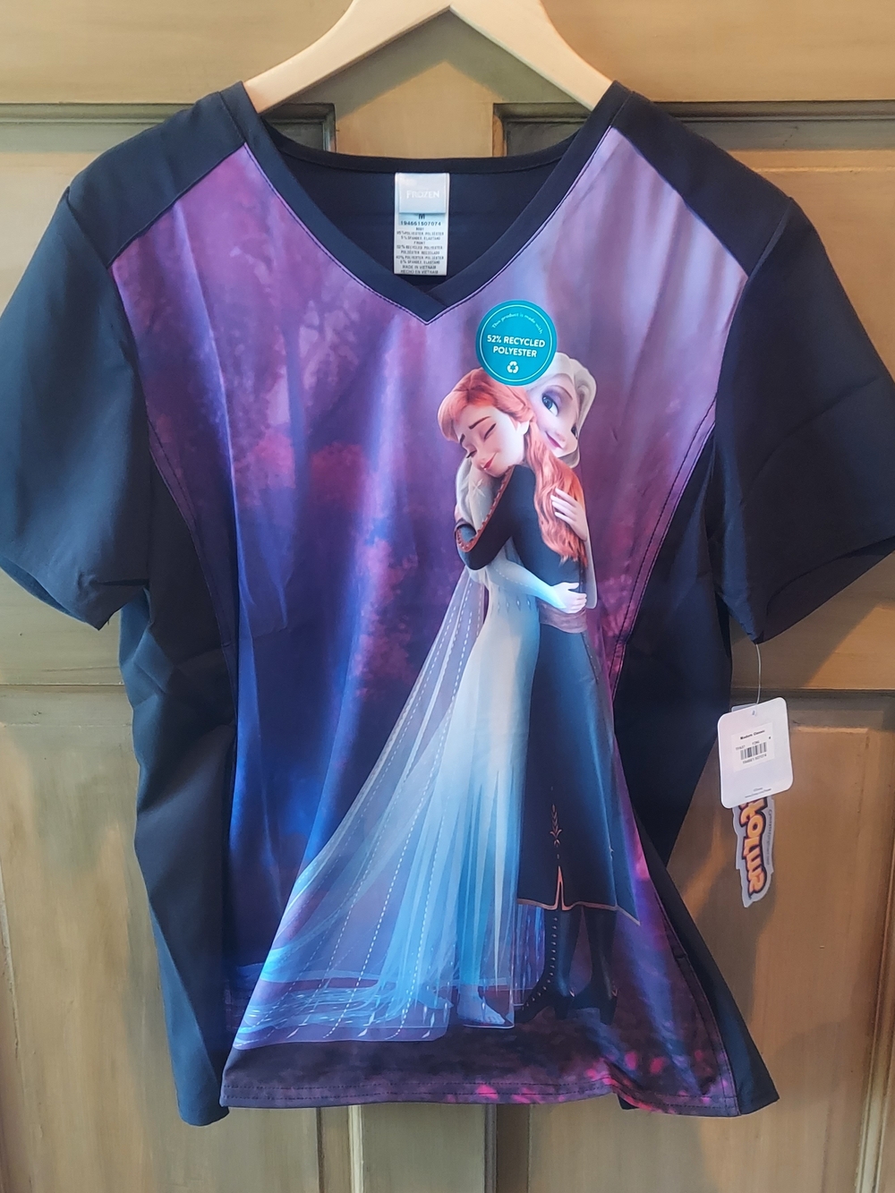 NWT WOMEN'S CHEROKEE Scrub Top FROZEN with ANNA & ELSA Frozen Size Medium